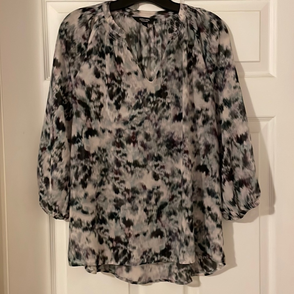 Vera Wang shear dress top Women’s size Small excellent condition